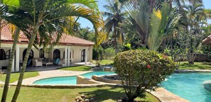 Outdoor pool - Super House for Vacation Group (Sosúa)