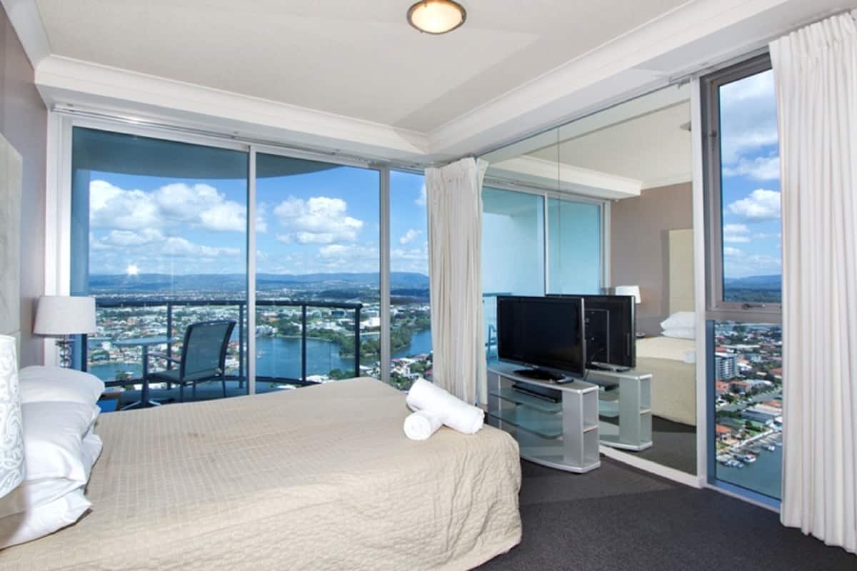Apartment, 3 Bedrooms, 2 Bathrooms