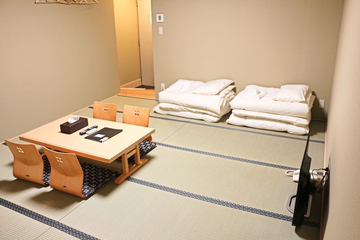 Ropa de cama hipoalergénica y escritorio
