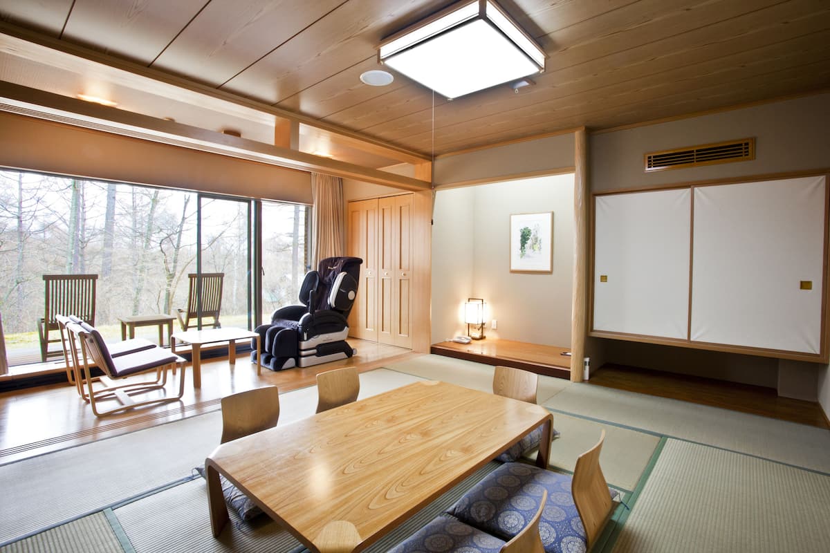 Japanese Style Room | In-room safe