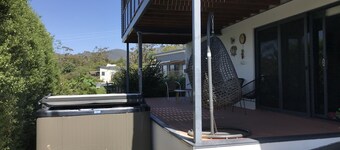 Seaview Crescent modern apartment