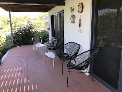 Seaview Crescent modern apartment