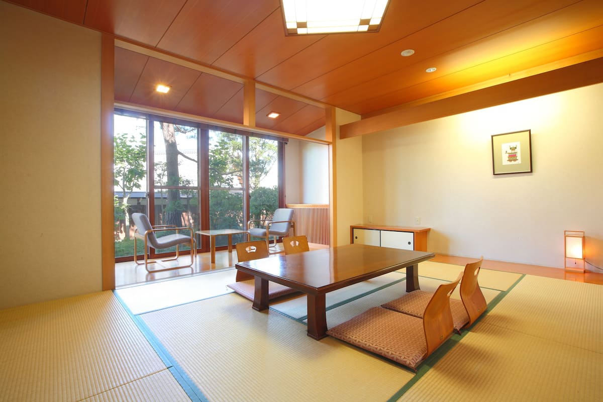 Japanese Style Room | In-room safe