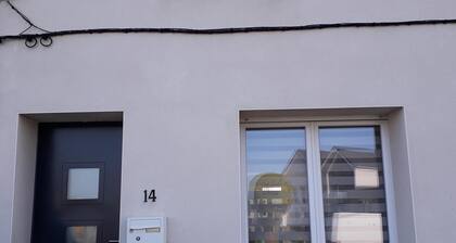 House located 300m from the beach and the city center