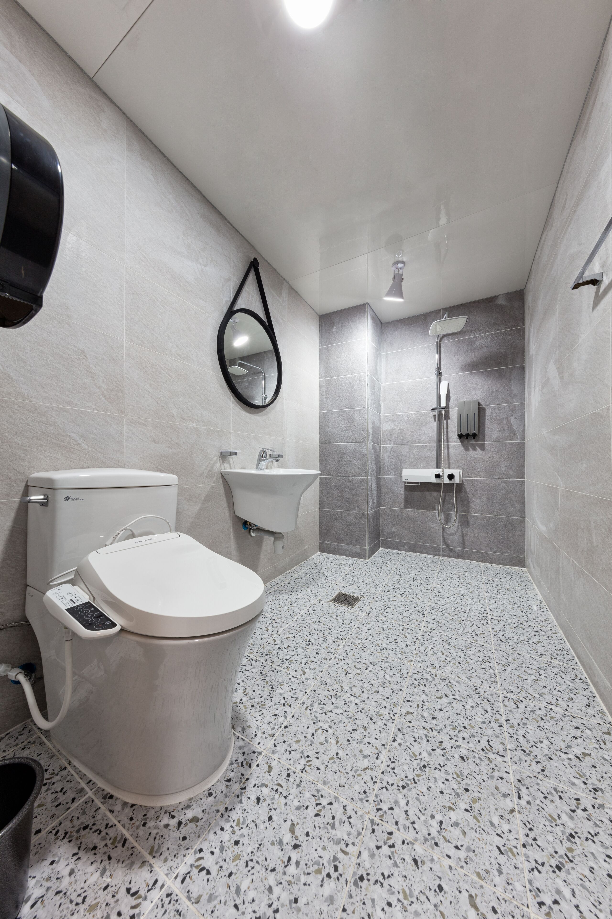 superior twin room (styler included) | bathroom | shower, free toiletries, hair dryer, bathrobes