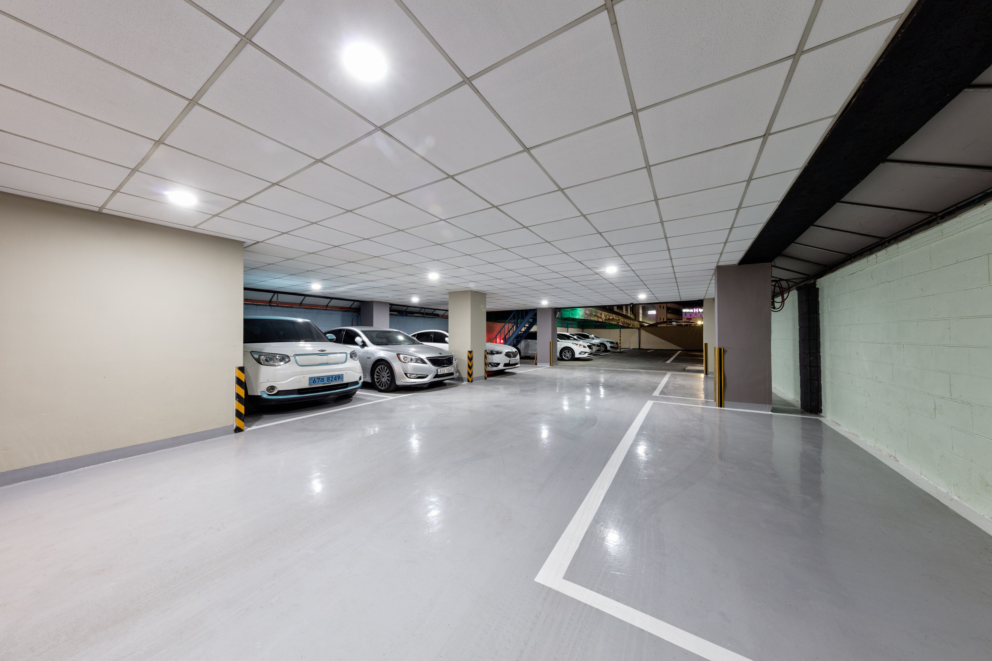 free self-parking, free valet parking