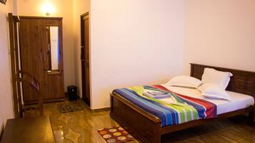 In-room safe, soundproofing