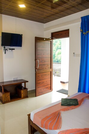 Economy Triple Room, 1 Twin Bed, River View | Interior entrance - Adventure Base Camp (Kithulgala)