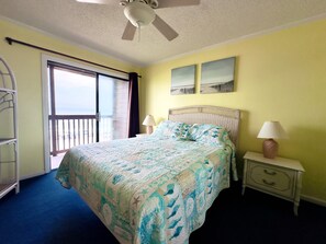 3 slaapkamers, een strijkplank/strijkijzer, gratis wifi, beddengoed