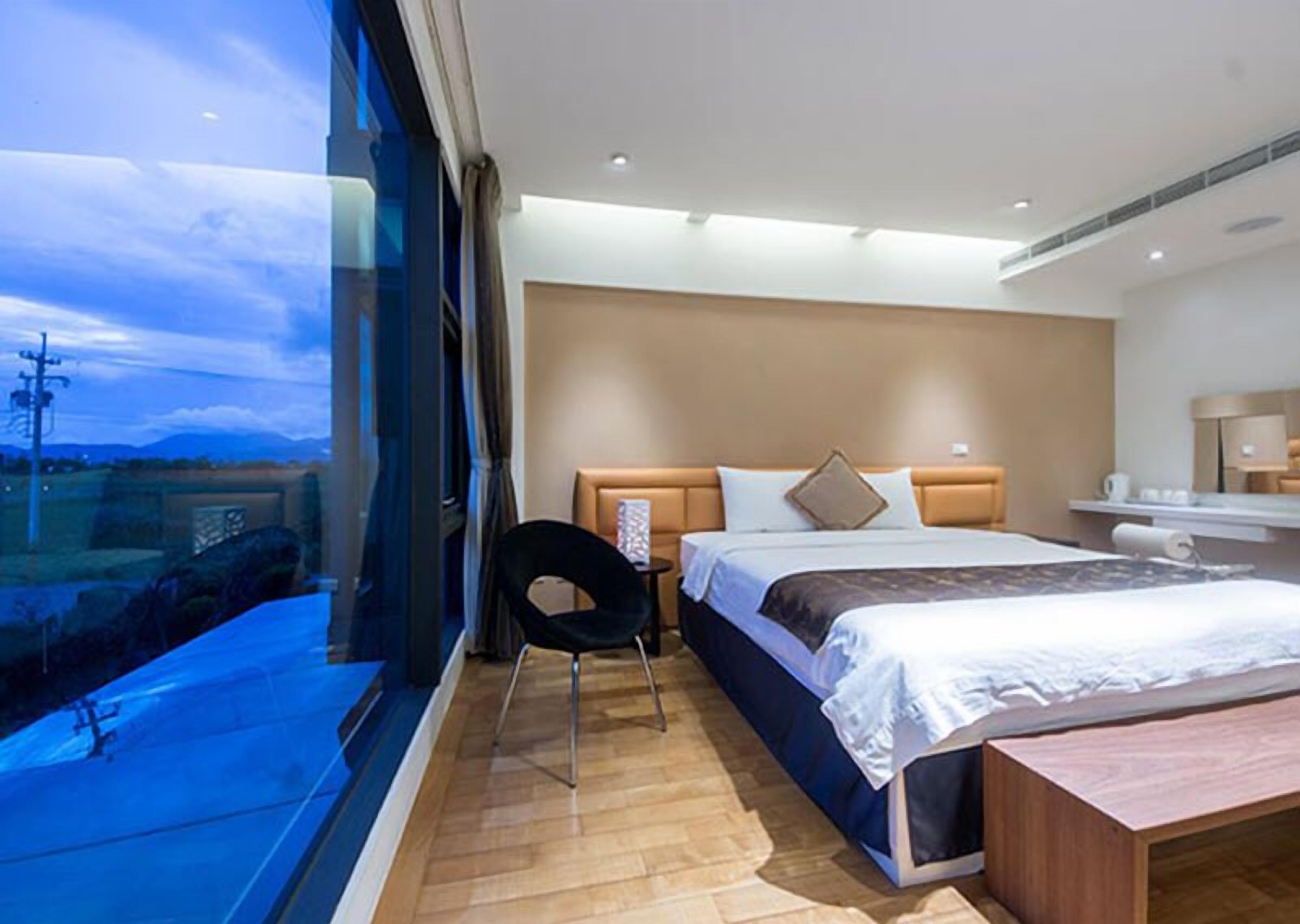 쿼드룸 | 책상, 암막 커튼, 무료 WiFi, 침대 시트