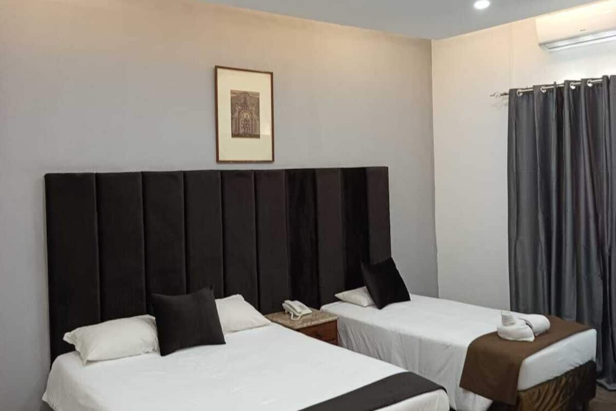 Standard Twin Room