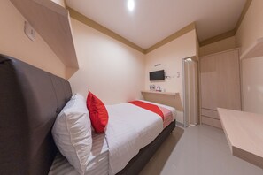 Room amenity - Hotel O Balcon Biru (Jakarta)