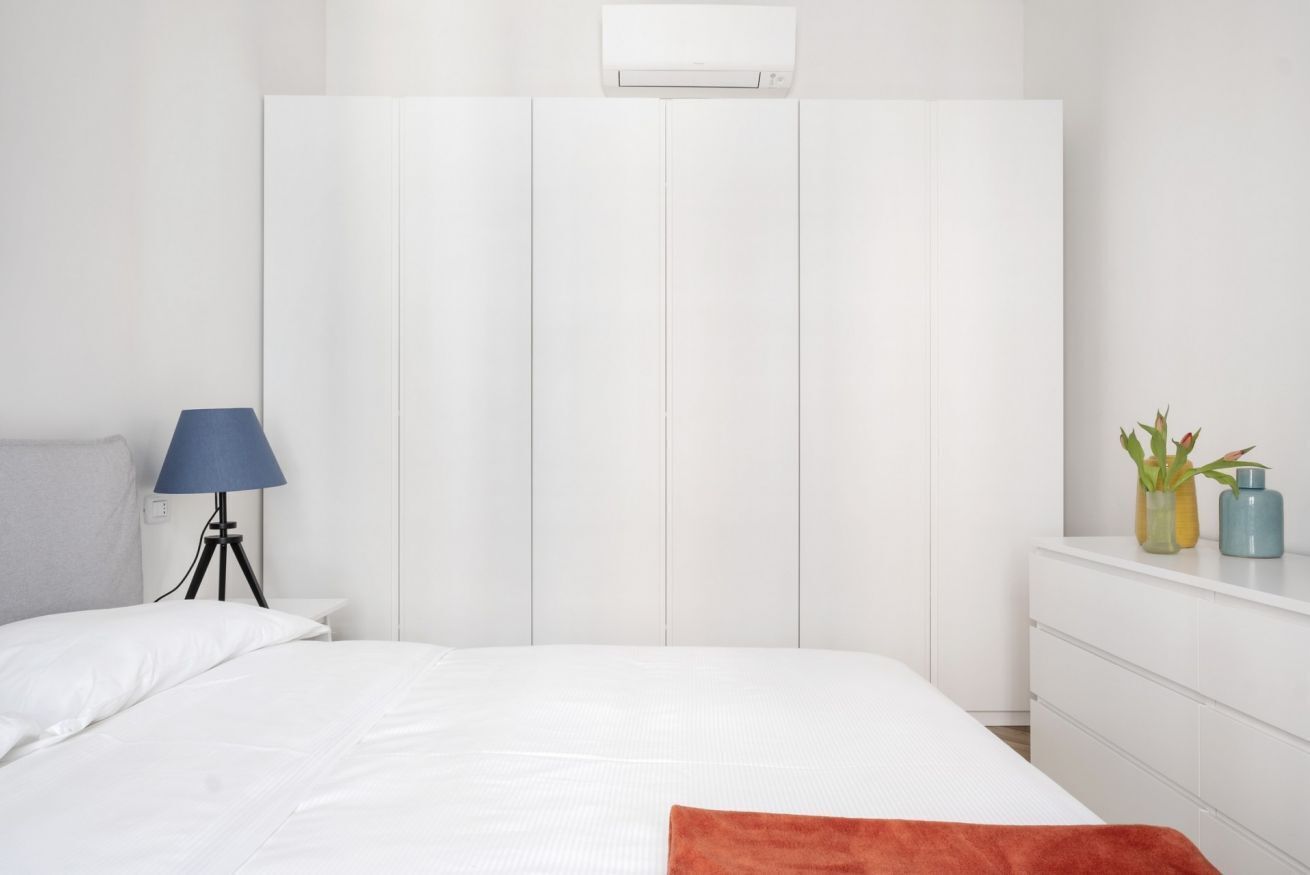 1 slaapkamer, een strijkplank/strijkijzer, wifi, beddengoed