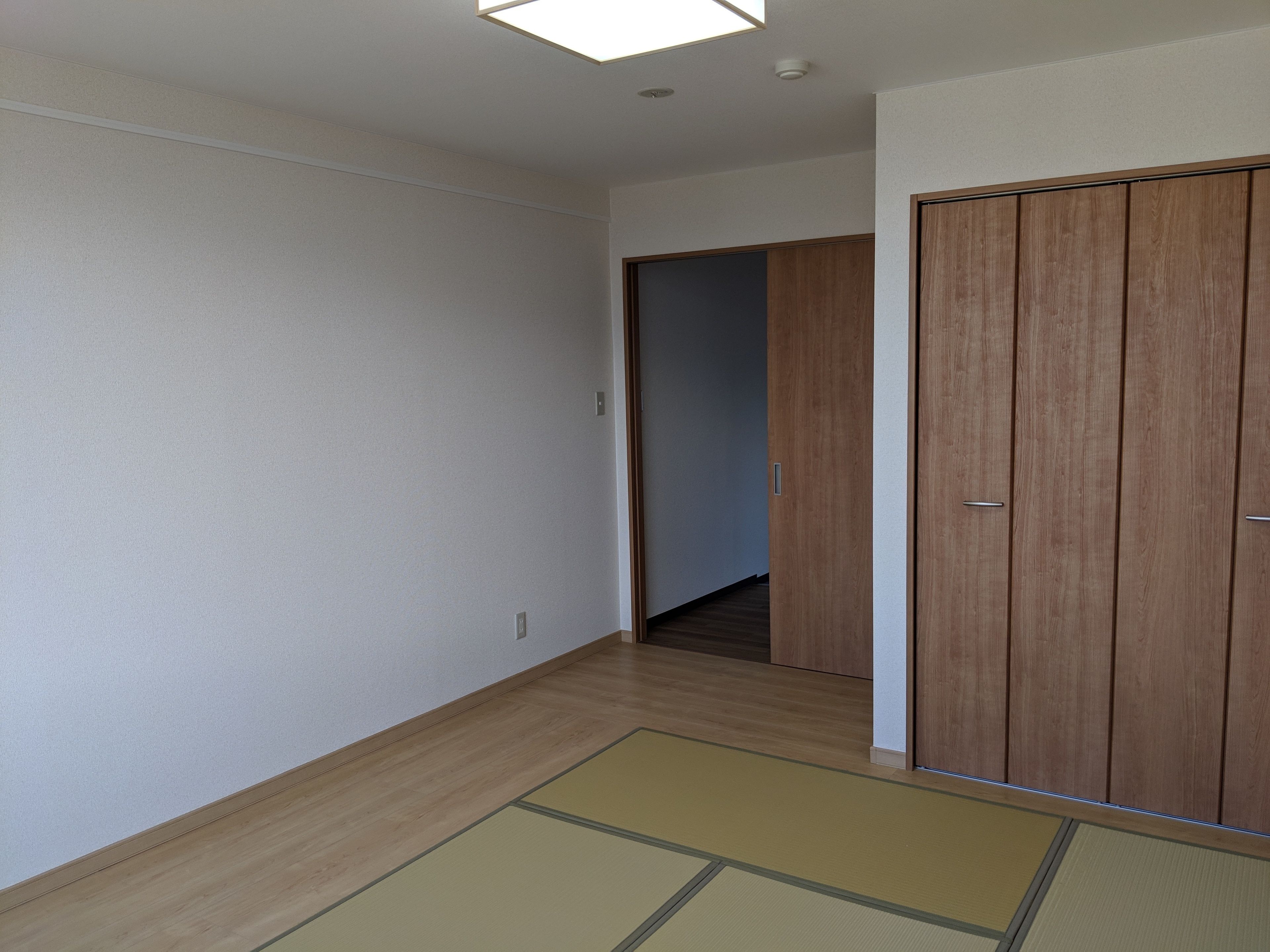 japanese-style twin room | blackout curtains, free wifi, bed sheets