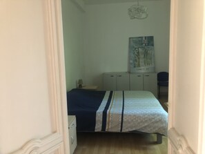 2 bedrooms, desk, travel crib, WiFi