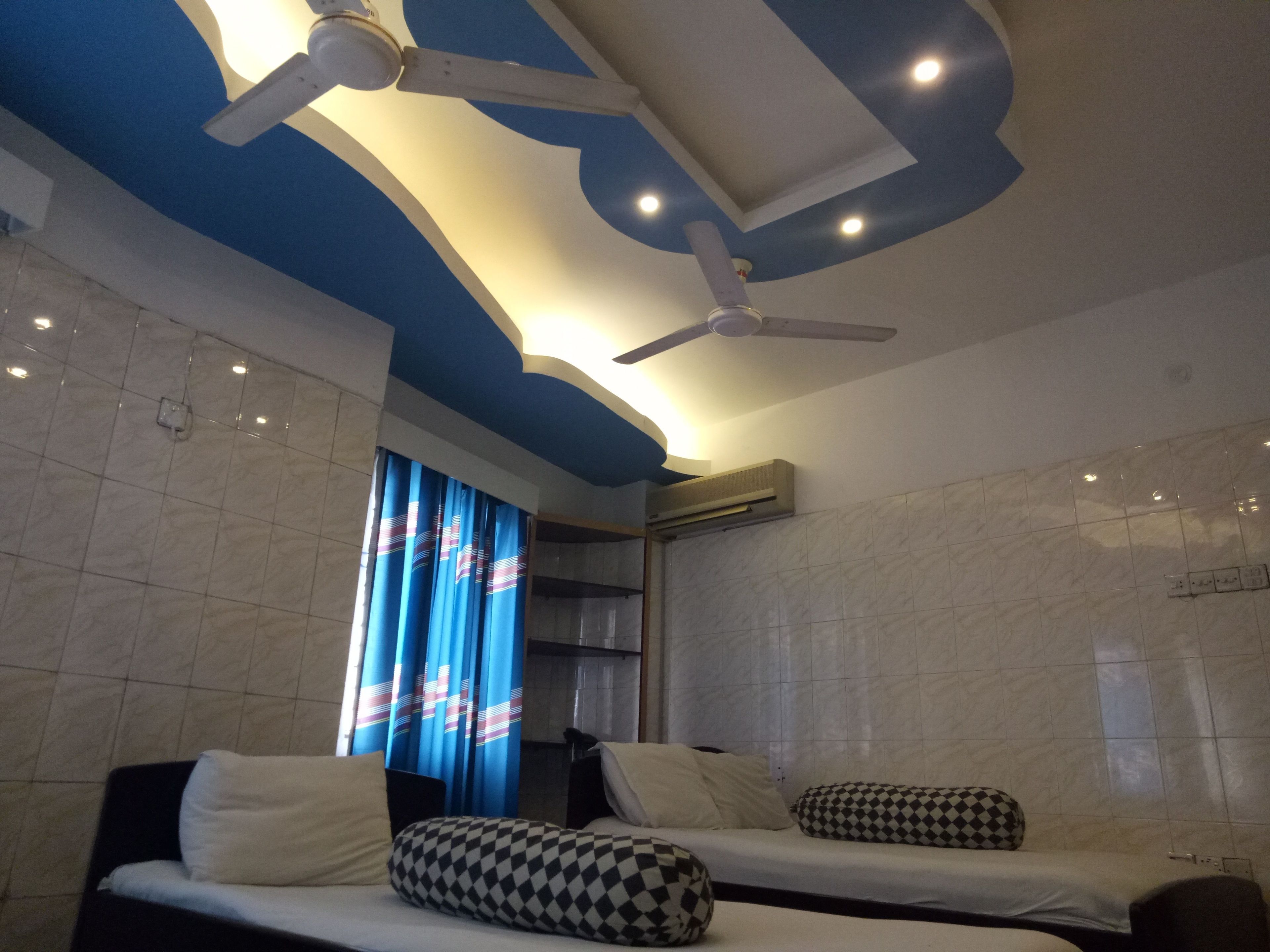 family room | hypo-allergenic bedding, down duvets, memory-foam beds, desk