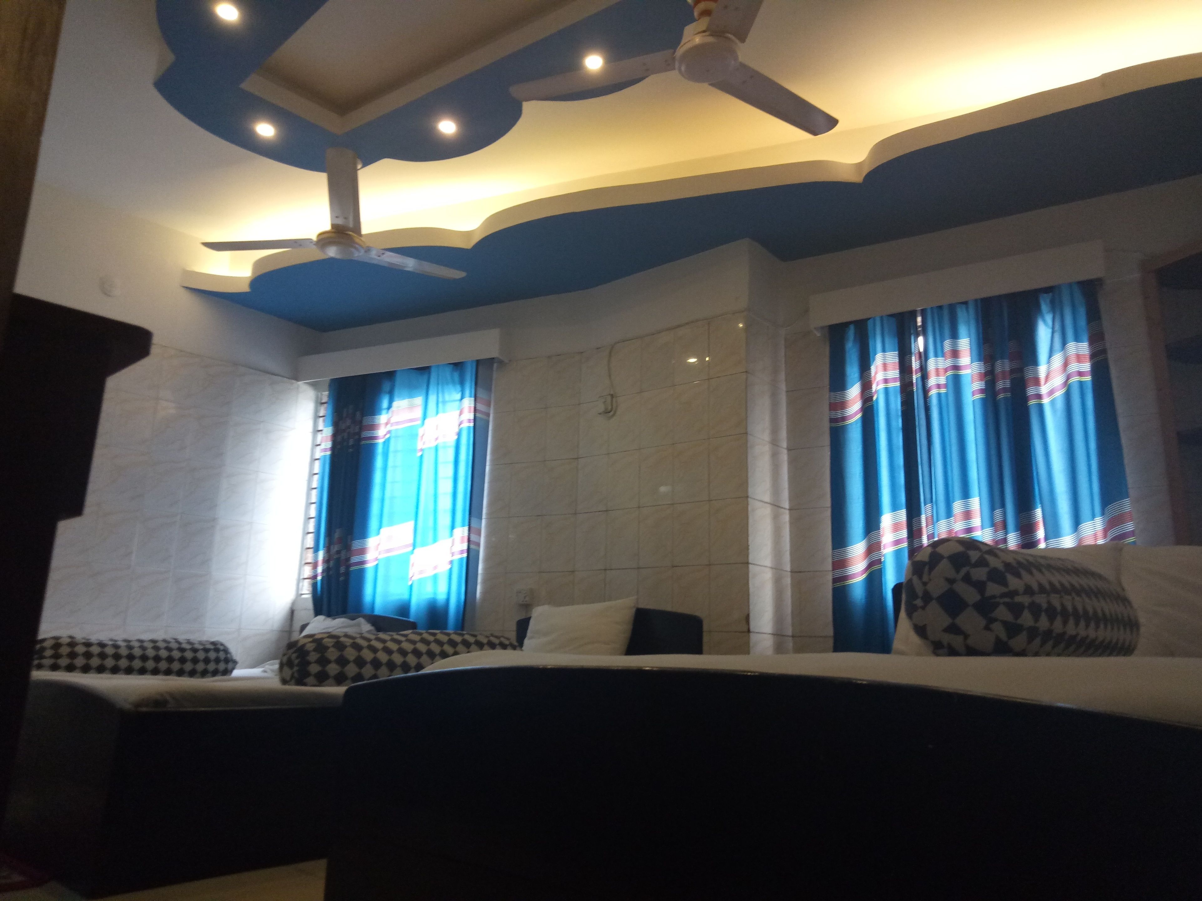 family room | hypo-allergenic bedding, down duvets, memory-foam beds, desk