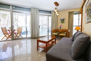 TV - LUNA Apartment (Salou)