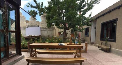 Hearth - Hostel