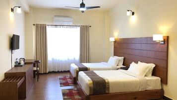 Deluxe Double or Twin Room, 2 Double Beds, Mountain View