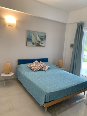 2 makuuhuonetta, silitysrauta/-lauta, vauvan matkasänky, ilmainen Wi-Fi