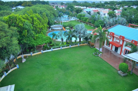 Front of property. Vishal Prakruthi Resorts