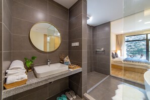 Superior Double Room (Gui Fei) | Bathroom