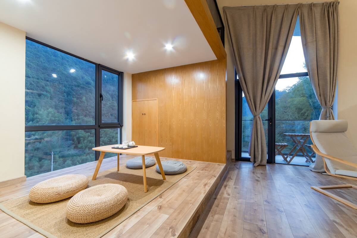 Habitación Premium | Escritorio y wifi gratis