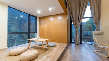 Habitación Premium | Escritorio y wifi gratis