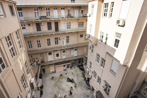 Apart Daire, Teras | Odadan manzara