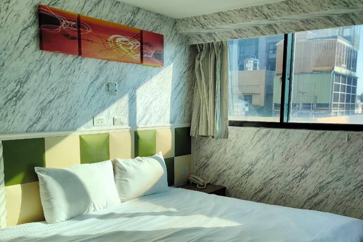 Elite tweepersoonskamer | Gratis wifi, beddengoed