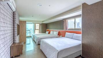 Family Room | Free WiFi, bed sheets