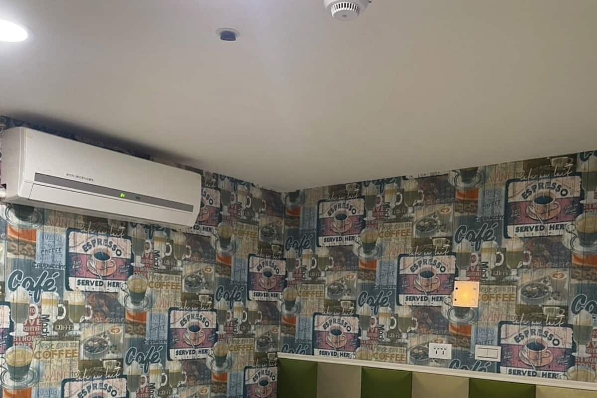 Standard Double Room | Free WiFi, bed sheets