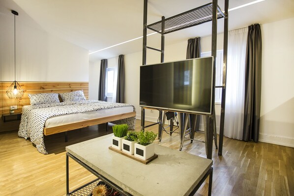 Apartment, Terrace | 1 bedroom, blackout drapes, iron/ironing board, free WiFi