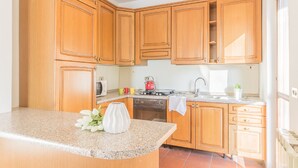 Apartment, 2 Bedrooms | Private kitchen - Lakeview Reatreat (Varenna)