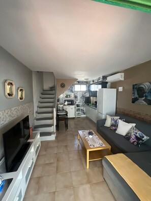 TV - Offer from September 1 to November 30 in advance € 4500 <br> (Maspalomas)