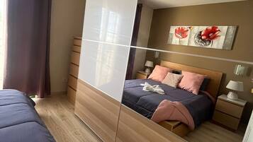 1 chambre, fer et planche Ă repasser, Wi-Fi, draps fournis