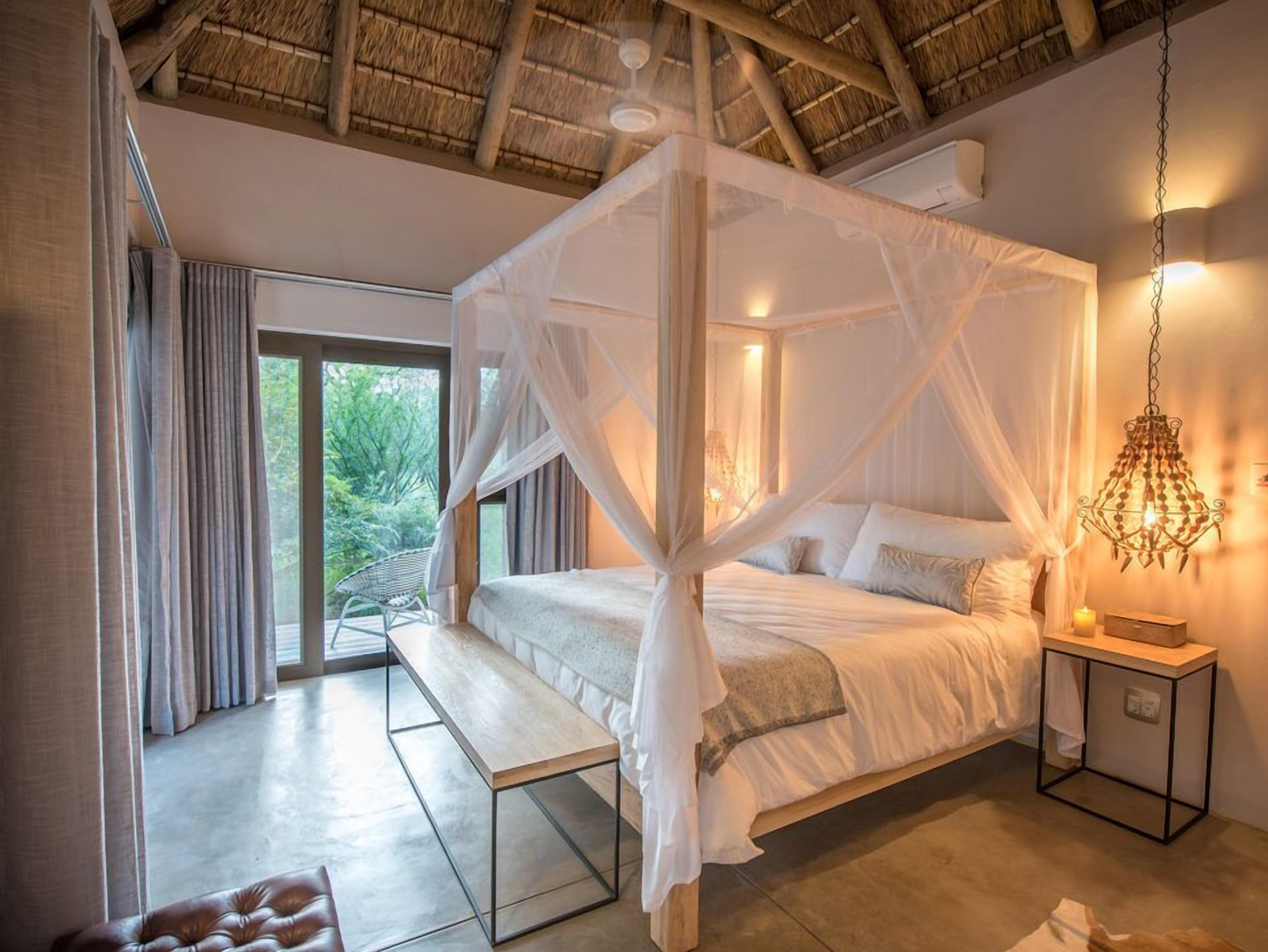 Luxury House | 4 bedrooms, in-room safe, desk, soundproofing