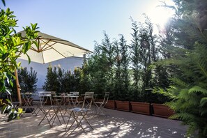 Deluxe Double Room | Terrace/patio - Kapsott B&B (Bisceglie)