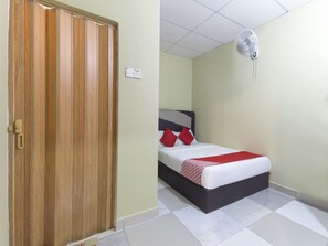 Standard-Doppelzimmer | 1 Schlafzimmer, schallisolierte Zimmer, kostenloses WLAN, Bettwäsche