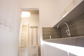 Apartment, Terrace | Private kitchen
