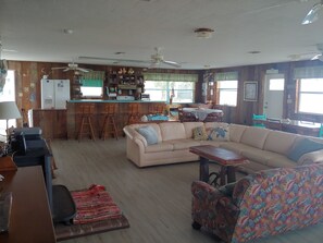 Smart TV, DVD player, toys, books - Unique Ocean Front Beach House (Flagler Beach)