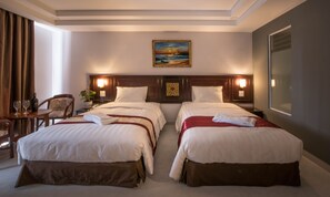 Standard Twin Room, City View | In-room safe, desk, blackout drapes, rollaway beds - Thien Hong Hotel (Phu Quoc)