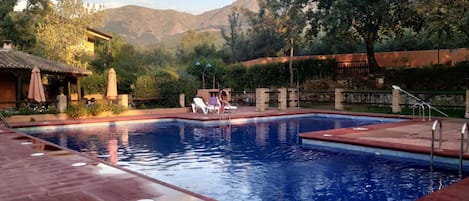 Seasonal outdoor pool