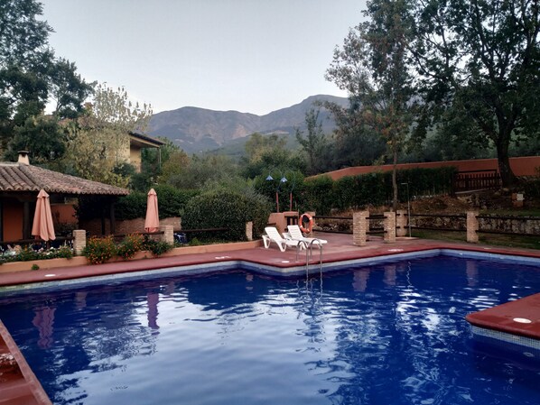 Piscina stagionale all'aperto