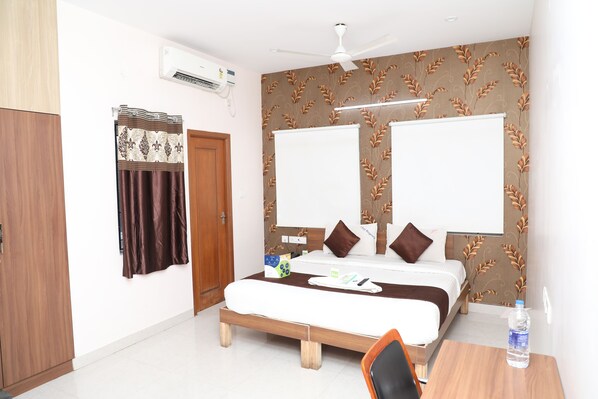 Deluxe Suite, 1 Bedroom, City View