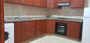 华丽公寓, 2 间卧室 | 私人厨房 | 大冰箱、烤箱、炉灶、意式浓缩咖啡机