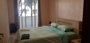 Appartement Deluxe, 2 chambres | 2 chambres, literie de qualité supérieure, rideaux occultants