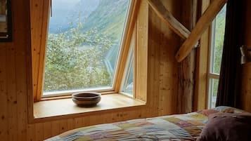 4 Schlafzimmer, BĂŒgeleisen/BĂŒgelbrett, kostenloses WLAN, BettwĂ€sche