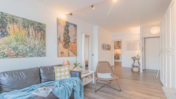 Apartment, 2 Schlafzimmer | Wohnbereich